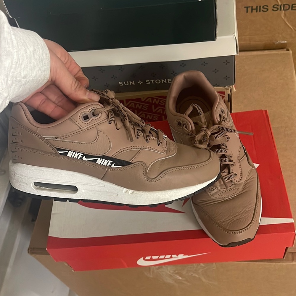 Nike shoes , only used one time